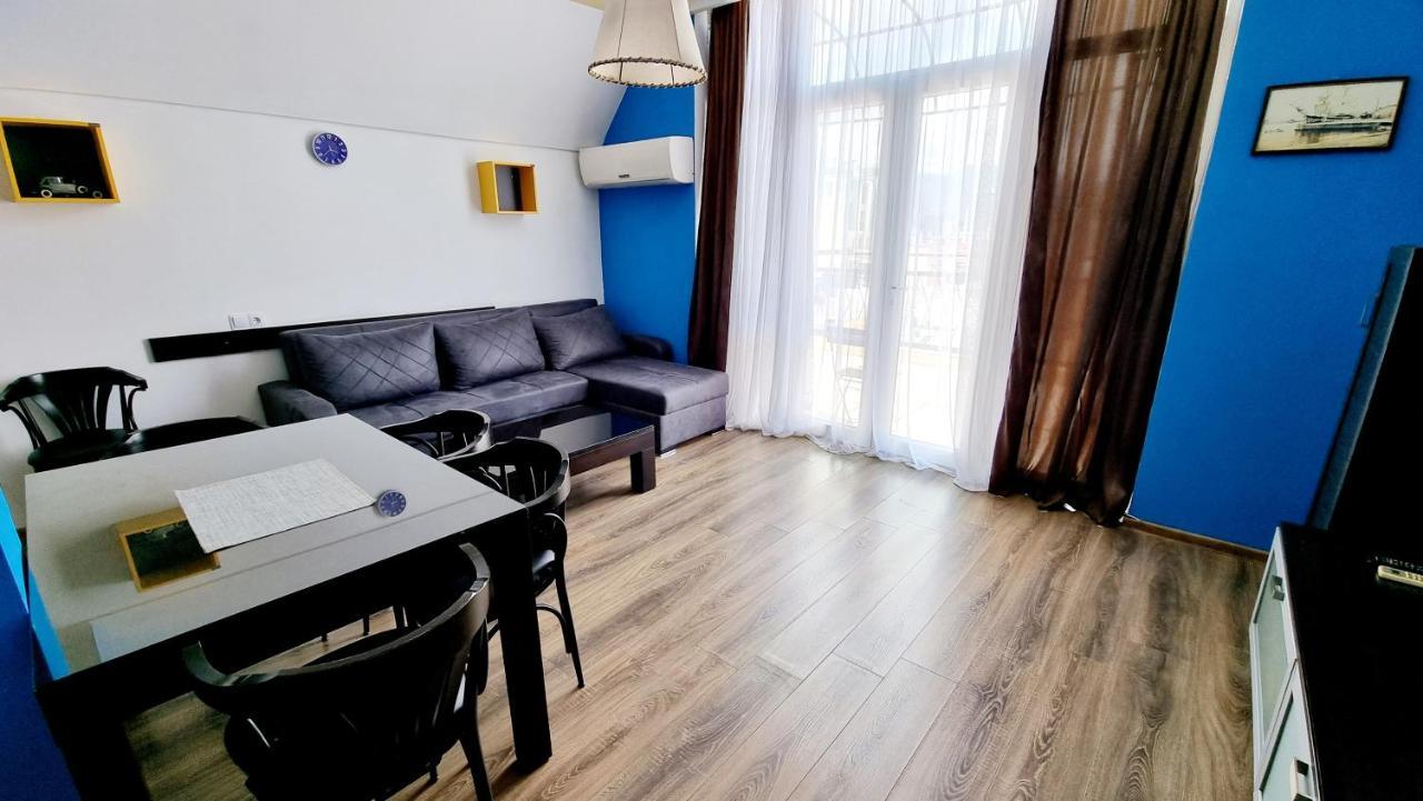 Old Batumi Mgzavrebi Apartments Luaran gambar